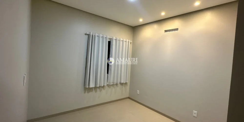 200 - CASA NO BAIRRO ALVORADA (3)