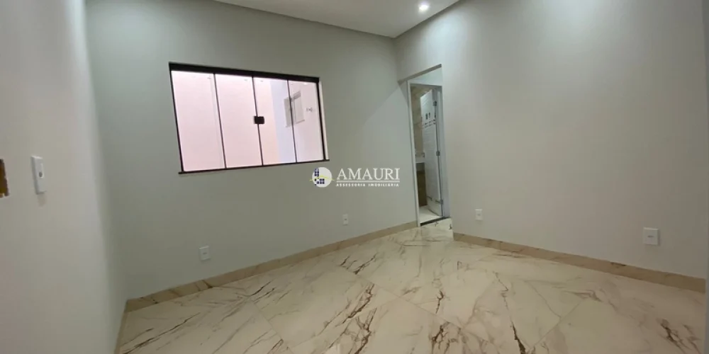 228 - CASA NO BAIRRO DA FLORESTA (9)