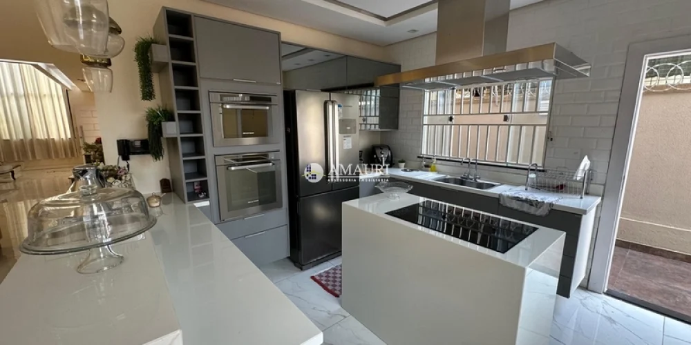 269 - CASA NO BAIRRO SALÉ (3)